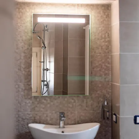 La Finestra Sul Vulcano Frühstückspension Roccamonfina